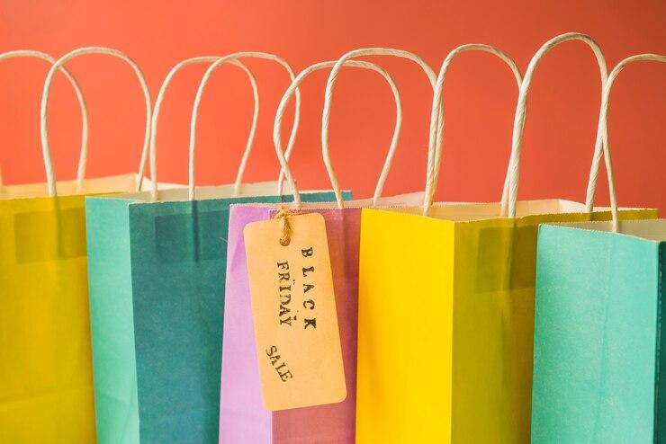 Os Melhores Sacos Plásticos para Embalar Camisetas: Guia Completo para Proteção e Organização